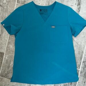 Figs Caribbean Blue Scrub Top